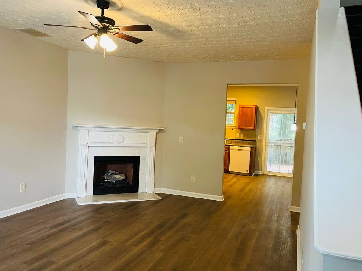 House for rent at 4014 Carisbrook Dr, Union City, GA 30291