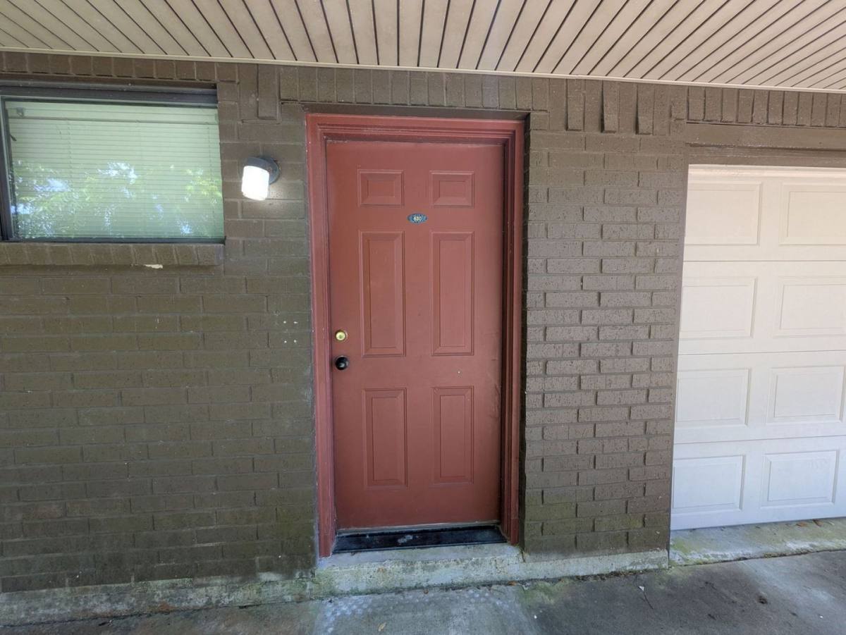 Townhouse for rent at 604-633 Douglas St, Bridge City, TX 77611