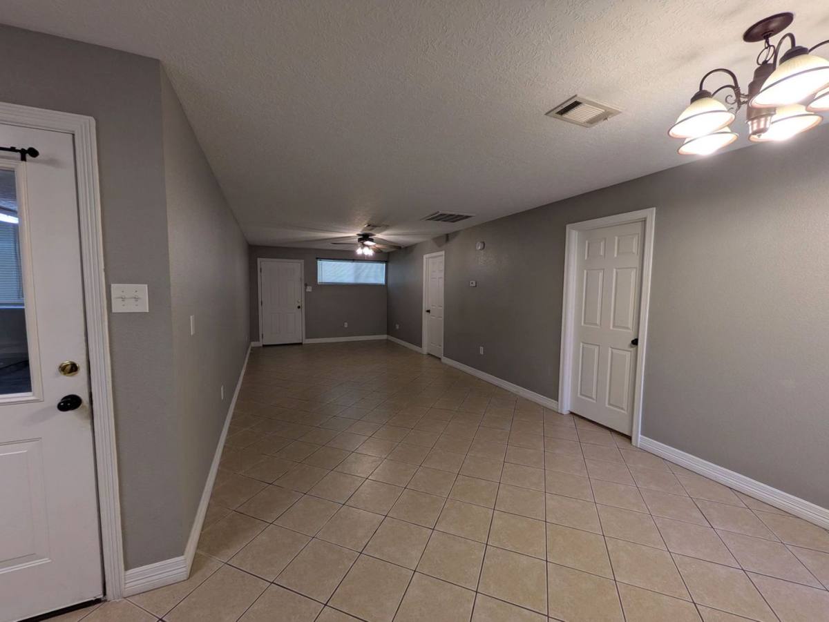 Townhouse for rent at 604-633 Douglas St, Bridge City, TX 77611