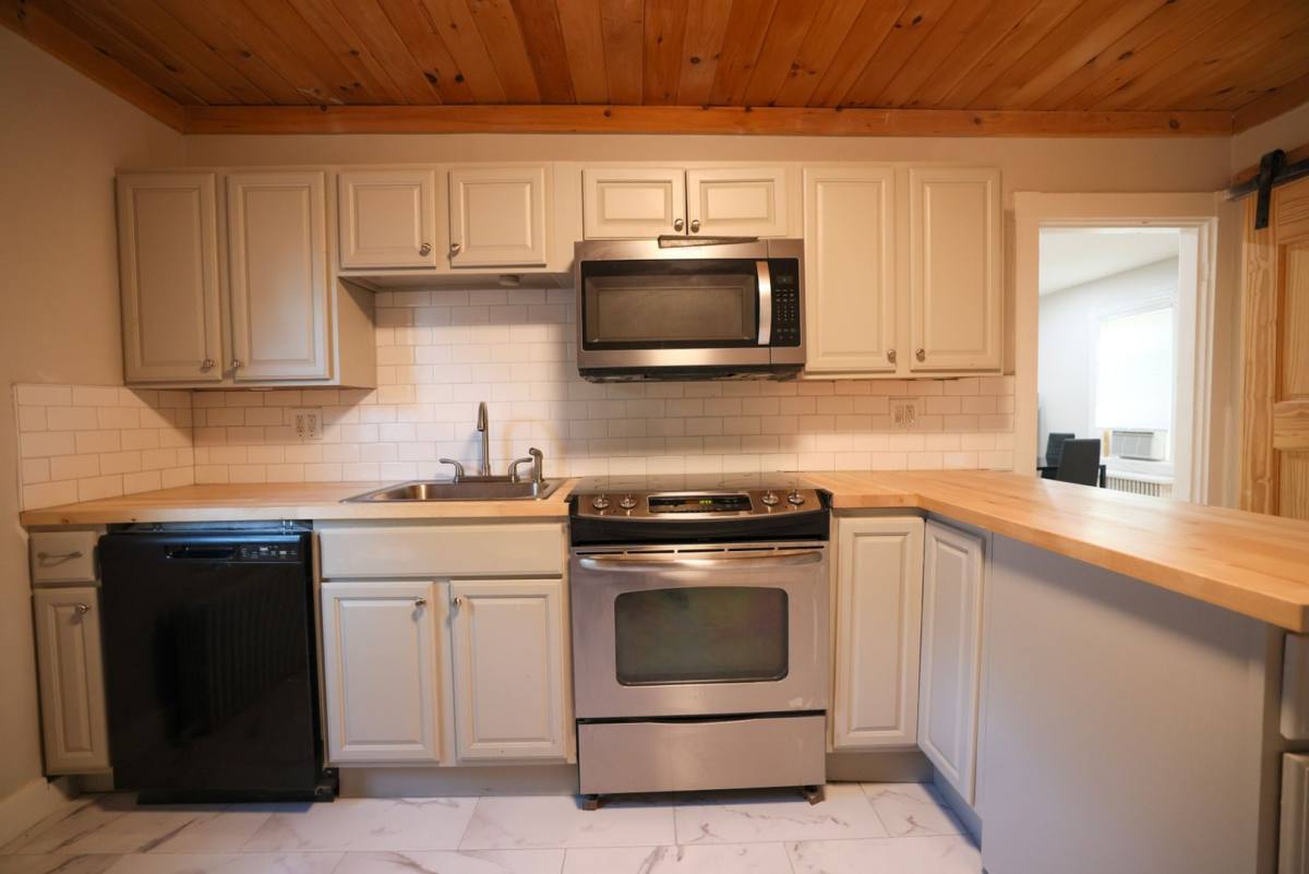Apartment for rent at 16 Orange St, Lewiston, ME 04240