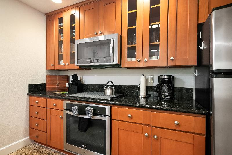 Apartment for rent at 8503 Villa La Jolla Dr #B, La Jolla, CA 92037
