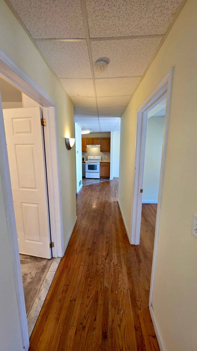 Apartment for rent at 16 Franklin St #102 C3-1500, Norwich, CT 06360