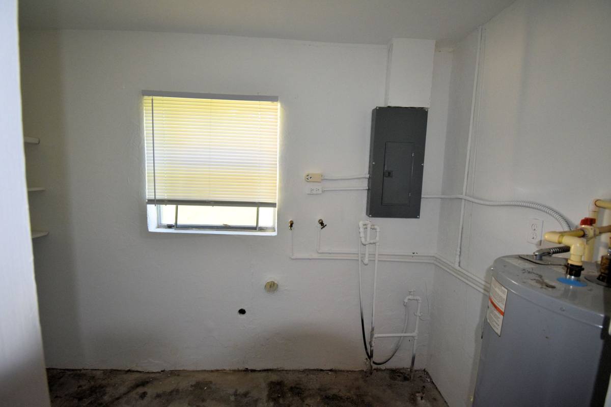 House for rent at 319 Montgomery Ave, Fort Myers, FL 33905