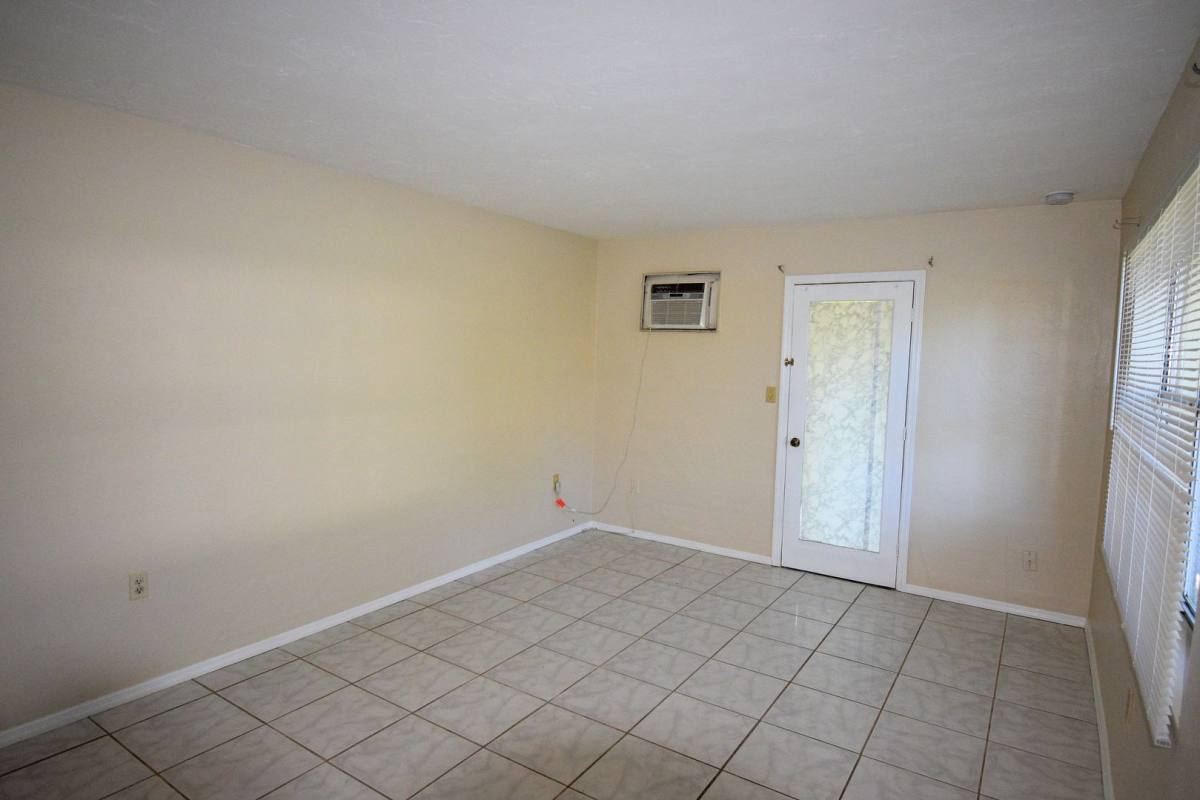 House for rent at 319 Montgomery Ave, Fort Myers, FL 33905