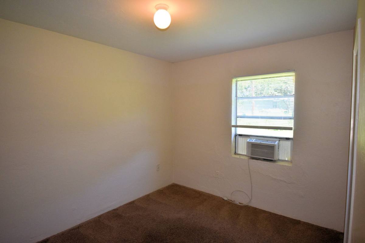 House for rent at 319 Montgomery Ave, Fort Myers, FL 33905