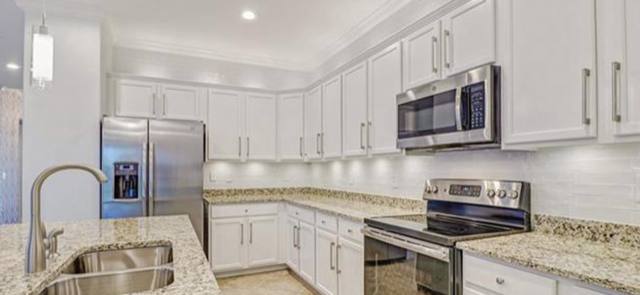House for rent at 9170 Woodhurst Dr, Naples, FL 34120