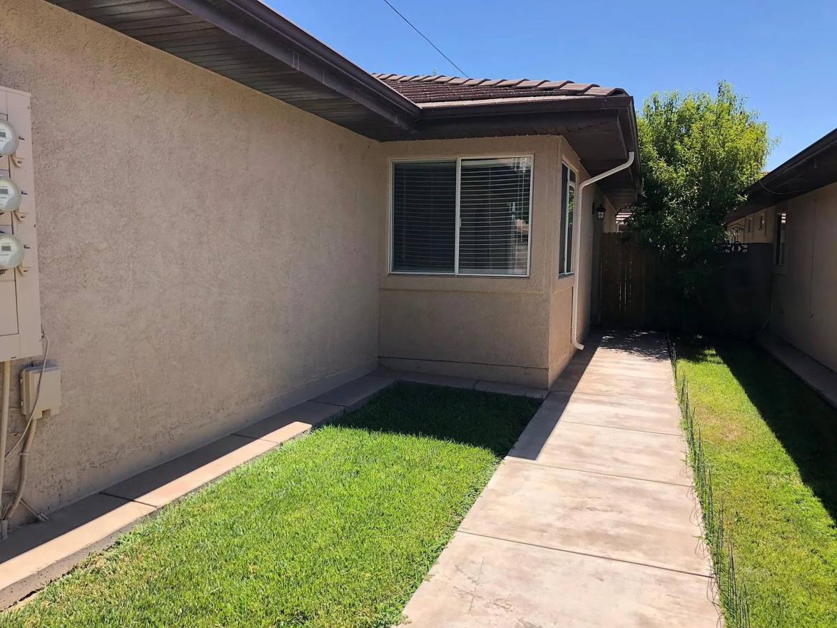 Townhouse for rent at 258 S 200 W #5, Saint George, UT 84770