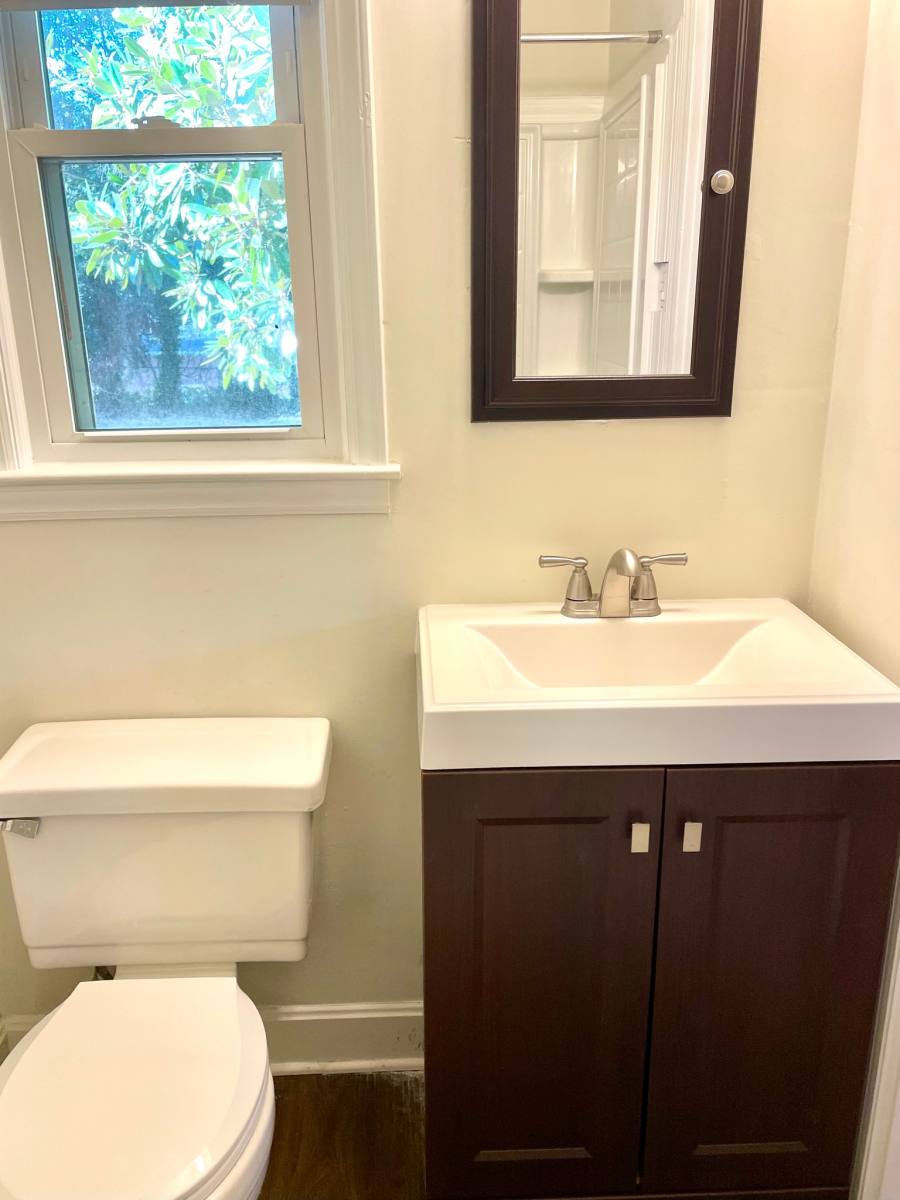 House for rent at 6524 Idlebrook Dr, Charlotte, NC 28212