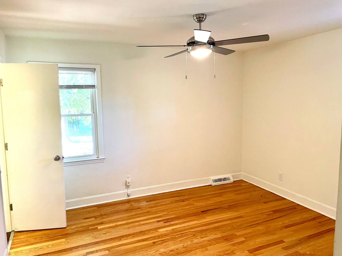 House for rent at 6524 Idlebrook Dr, Charlotte, NC 28212