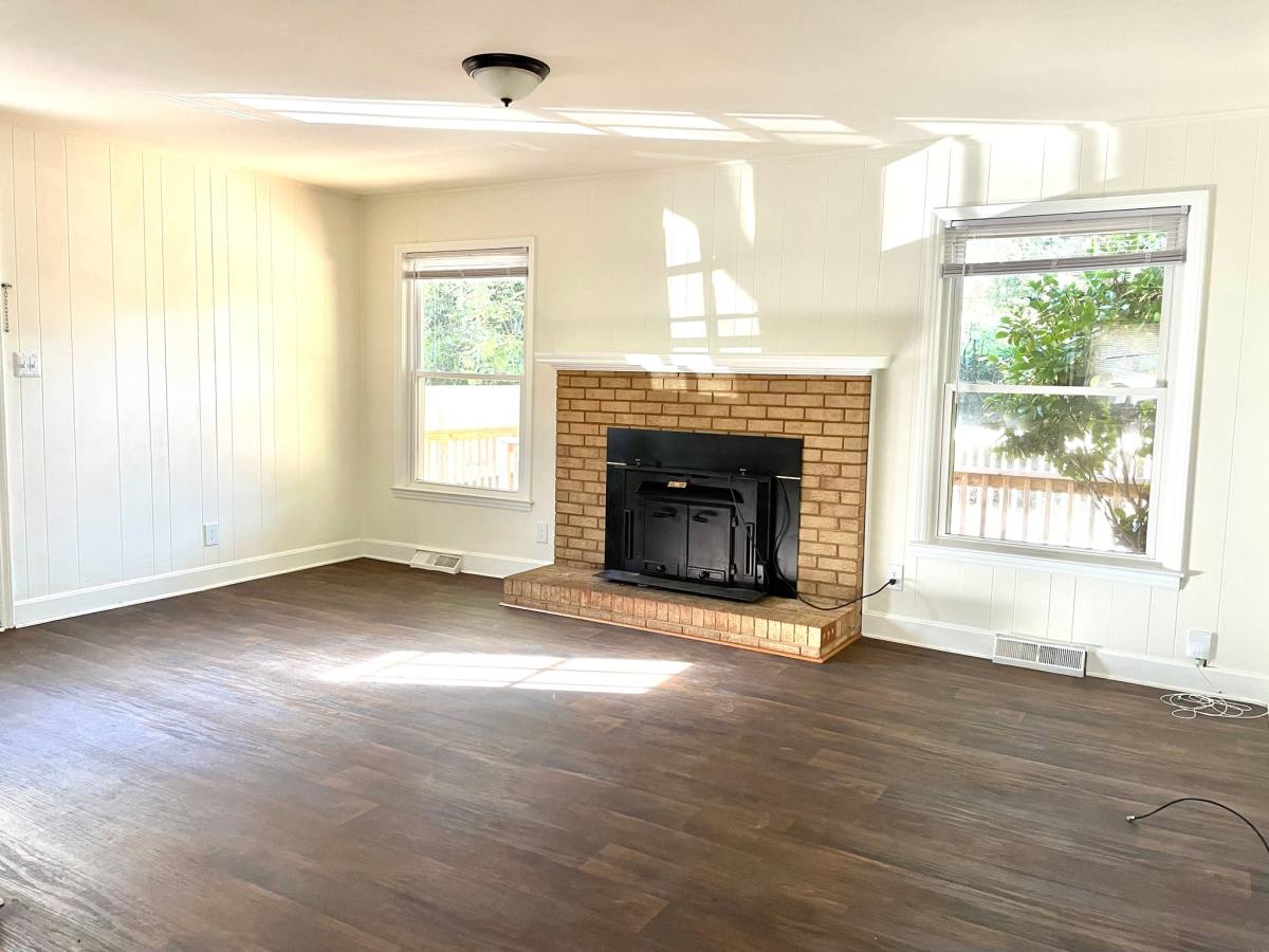 House for rent at 6524 Idlebrook Dr, Charlotte, NC 28212