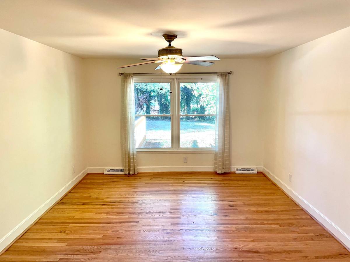 House for rent at 6524 Idlebrook Dr, Charlotte, NC 28212
