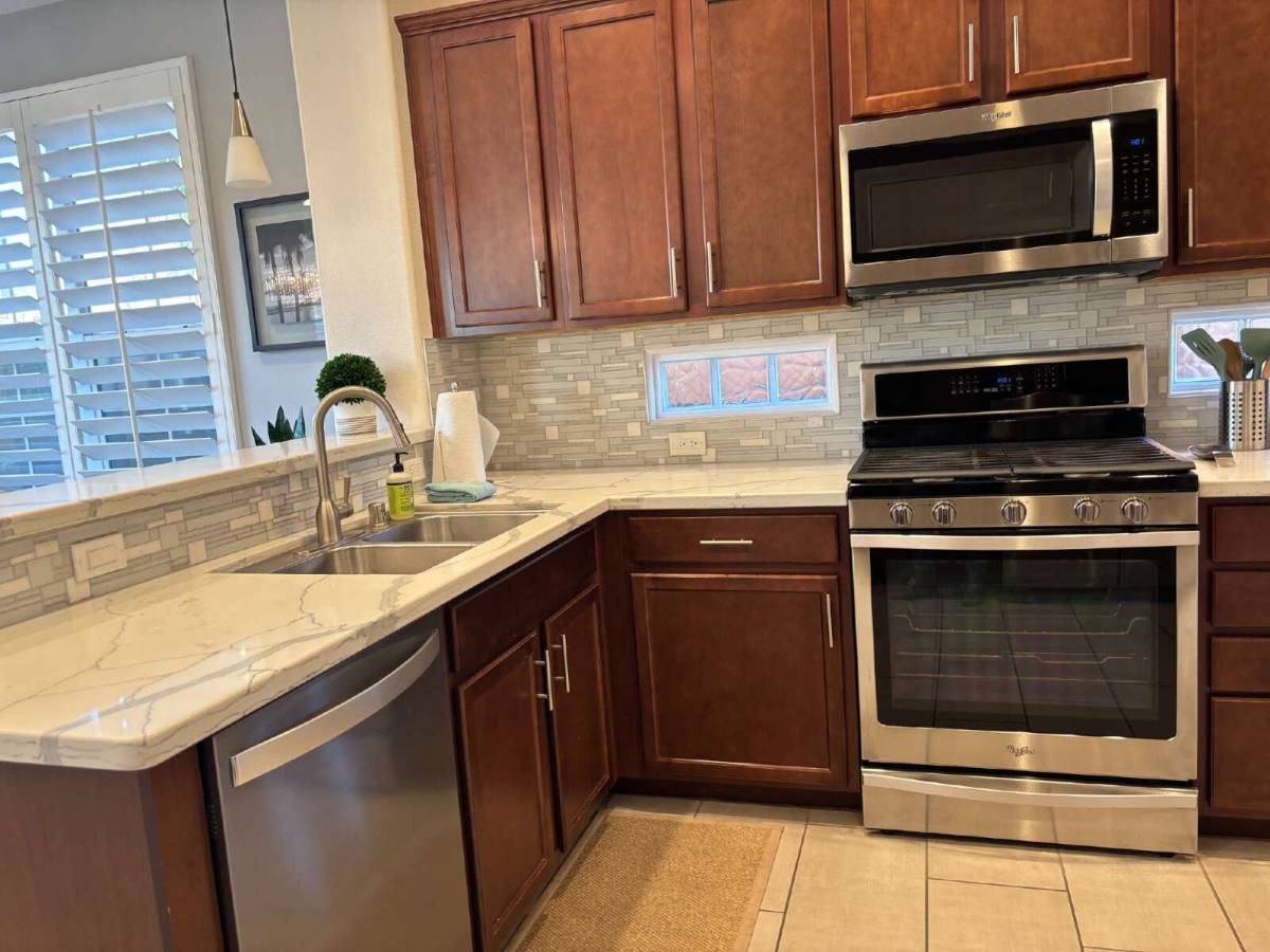House for rent at 52273 Rosewood Lane, La Quinta, CA 92253