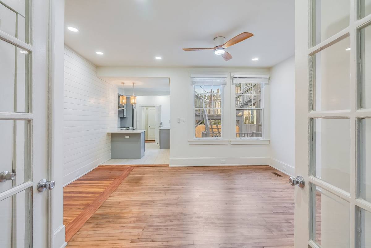 Apartment for rent at 16 E 37th, Savannah, GA 31401
