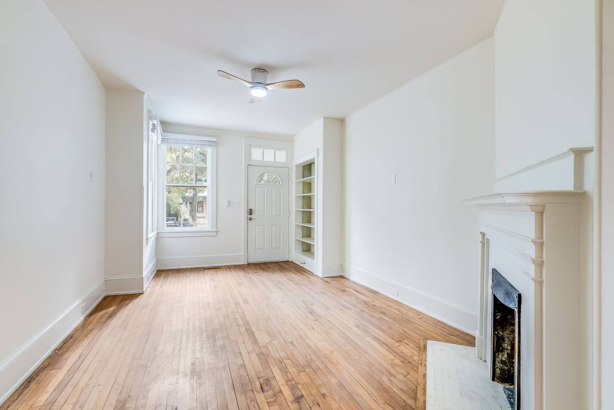 Apartment for rent at 16 E 37th, Savannah, GA 31401
