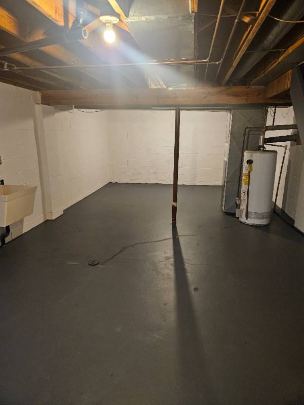 Townhouse for rent at 2200 Harsh Ave SE, Massillon, OH 44646