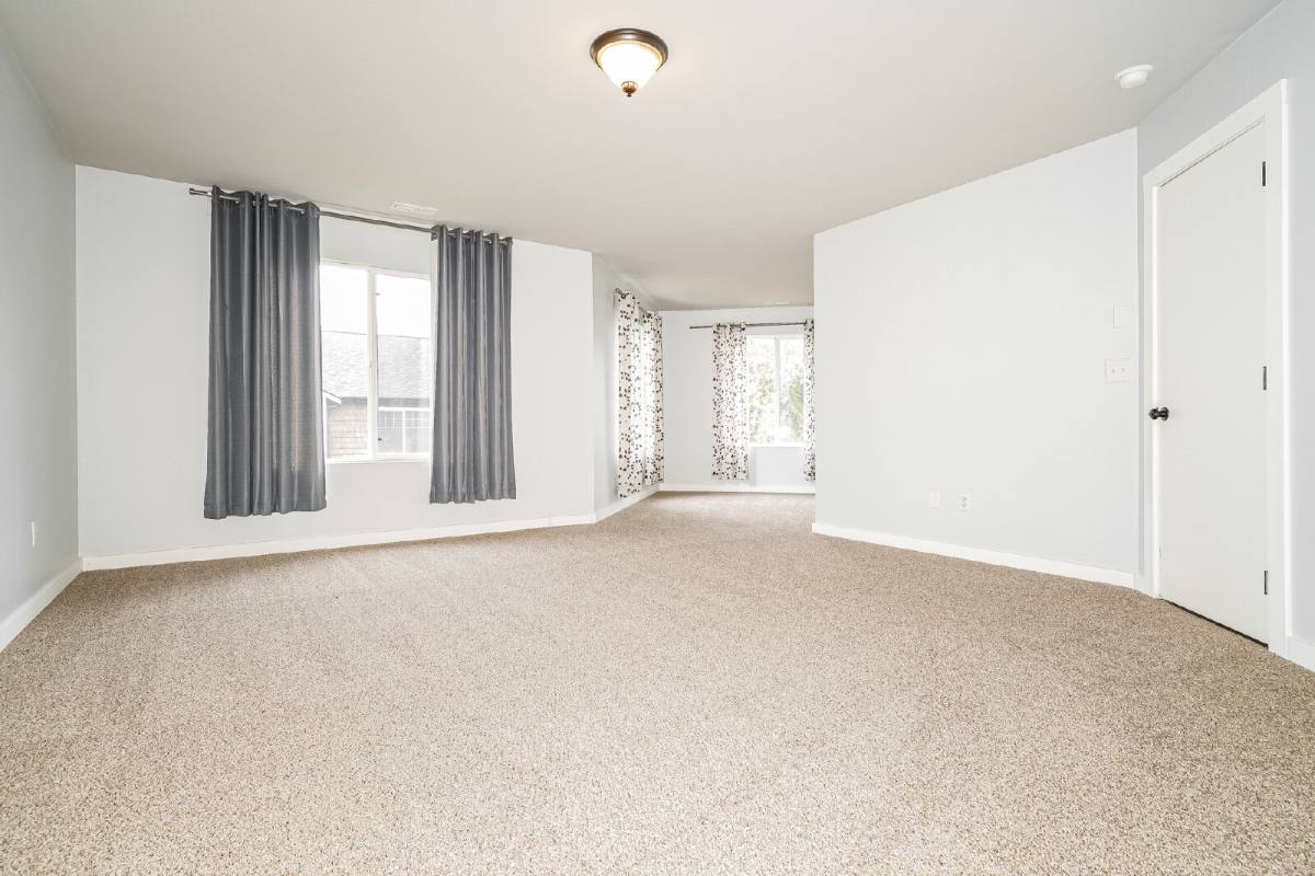 House for rent at 11521 138th St Court E, Puyallup, WA 98374