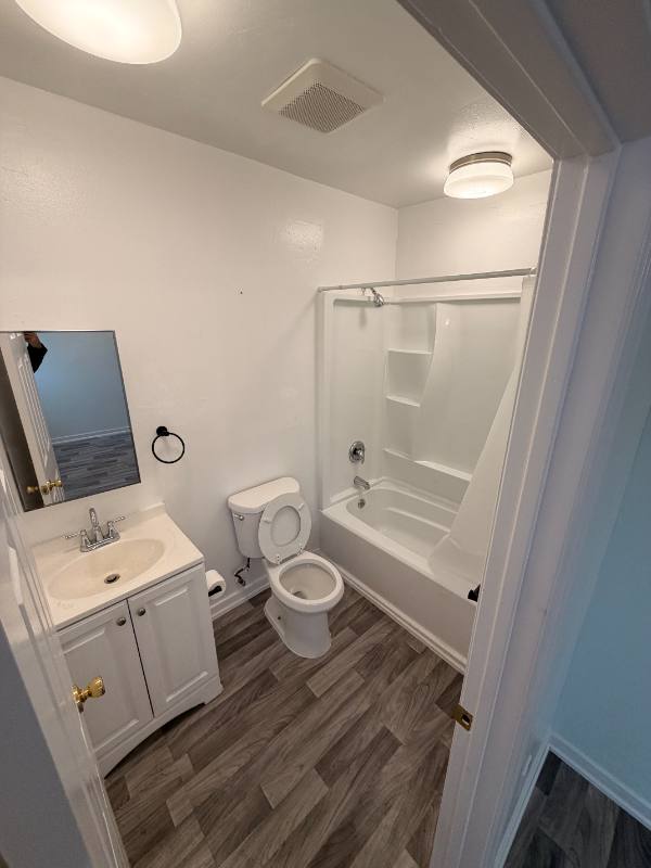 Apartment for rent at 1820 W 11th St #5, Los Angeles, CA 90006