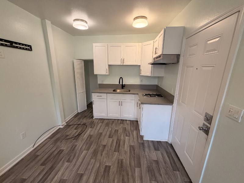 Apartment for rent at 1820 W 11th St #5, Los Angeles, CA 90006