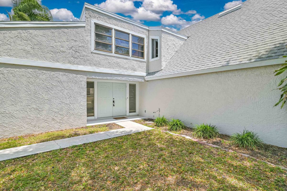 House for rent at 17337 Phlox Dr, Fort Myers, FL 33967