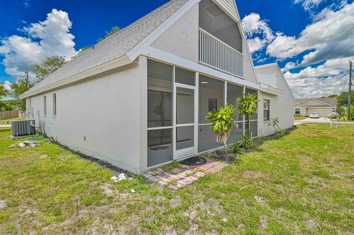 House for rent at 17337 Phlox Dr, Fort Myers, FL 33967