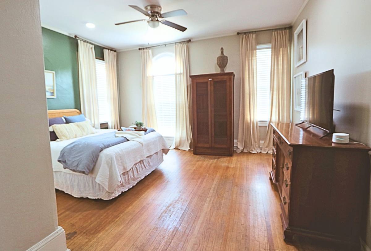 Apartment for rent at 633 College St #633 B, Macon, GA 31201