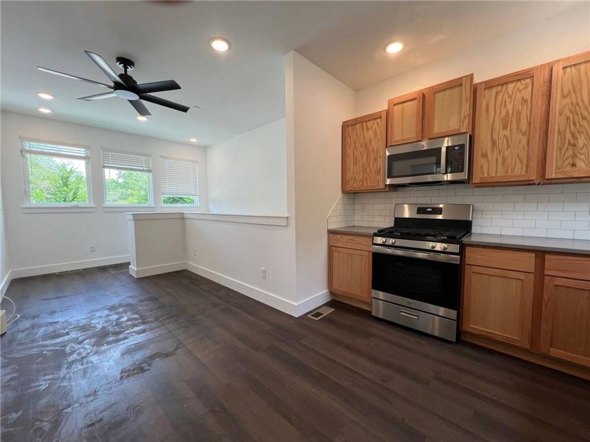 Townhouse for rent at 1341 Hendrix, Fayetteville, AR 72701