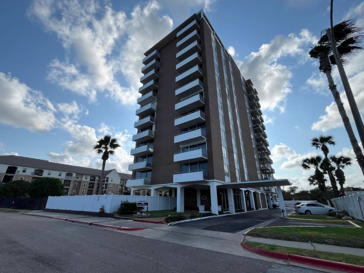 Condo for rent at 715 S Upper Broadway, Corpus Christi, TX 78401