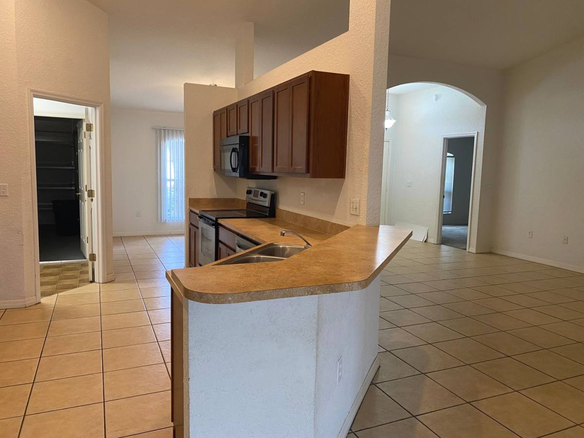 House for rent at 2202 Morning Mist Ave, Bartow, FL 33830