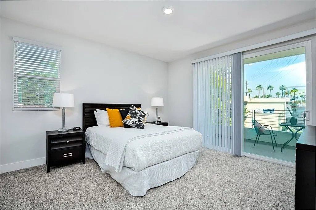 Apartment for rent at 10718 Acama St #401, North Hollywood, CA 91602