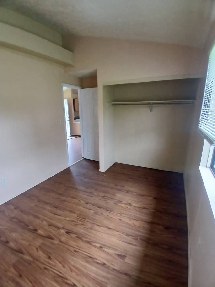 Apartment for rent at 1331-1333 Thurston St #1326, Akron, OH 44320
