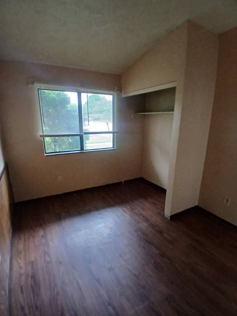 Apartment for rent at 1331-1333 Thurston St #1326, Akron, OH 44320