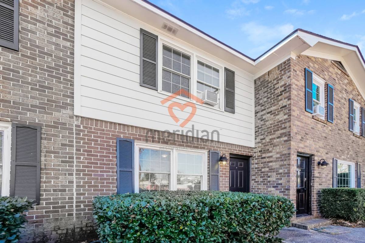 Townhouse for rent at 2103 Rondo St, Charleston, SC 29414