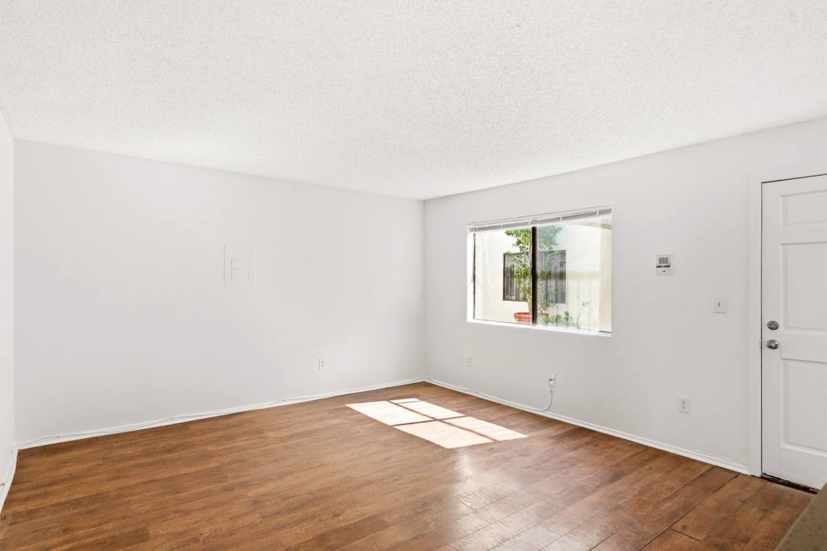 Apartment for rent at 700 E Harvard St, Glendale, CA 91205