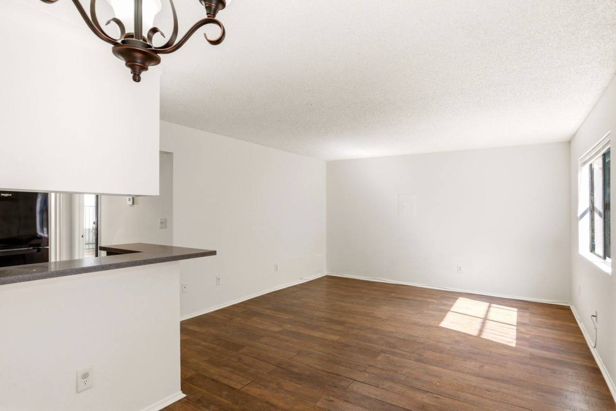 Apartment for rent at 700 E Harvard St, Glendale, CA 91205