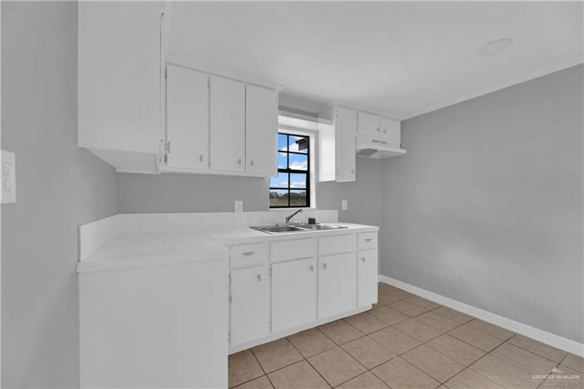 House for rent at 216 S Inspiration Blvd, Mission, TX 78573