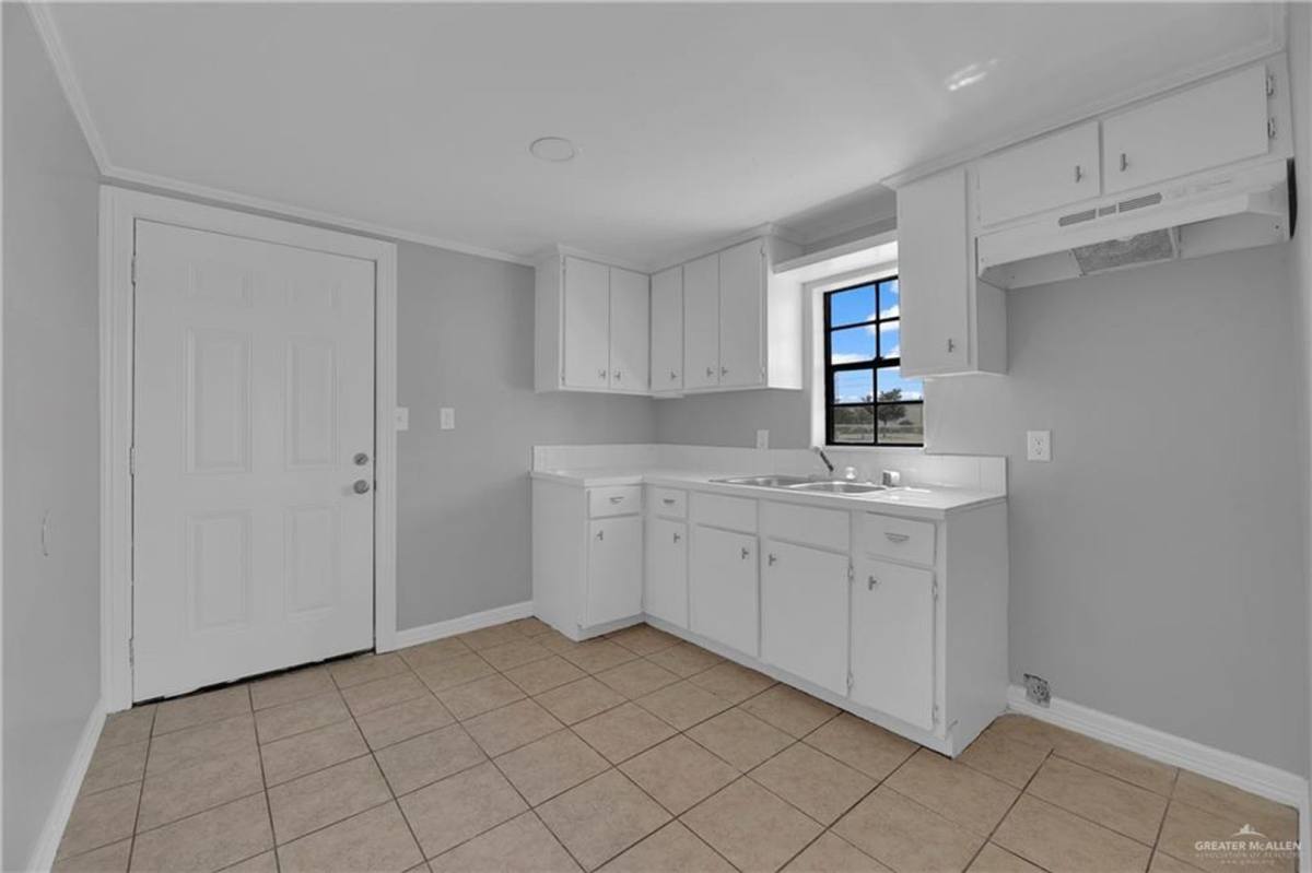 House for rent at 216 S Inspiration Blvd, Mission, TX 78573