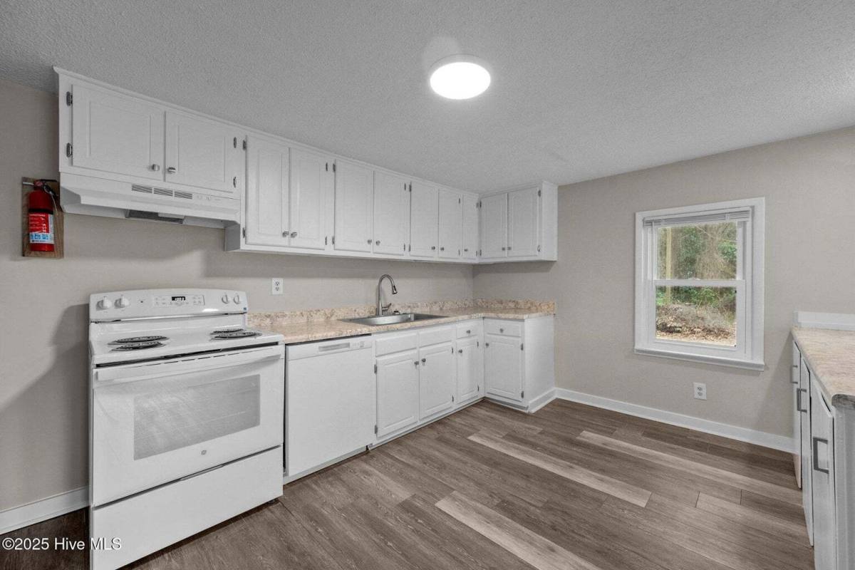 House for rent at 1634 Murrill Hill Rd, Jacksonville, NC 28540