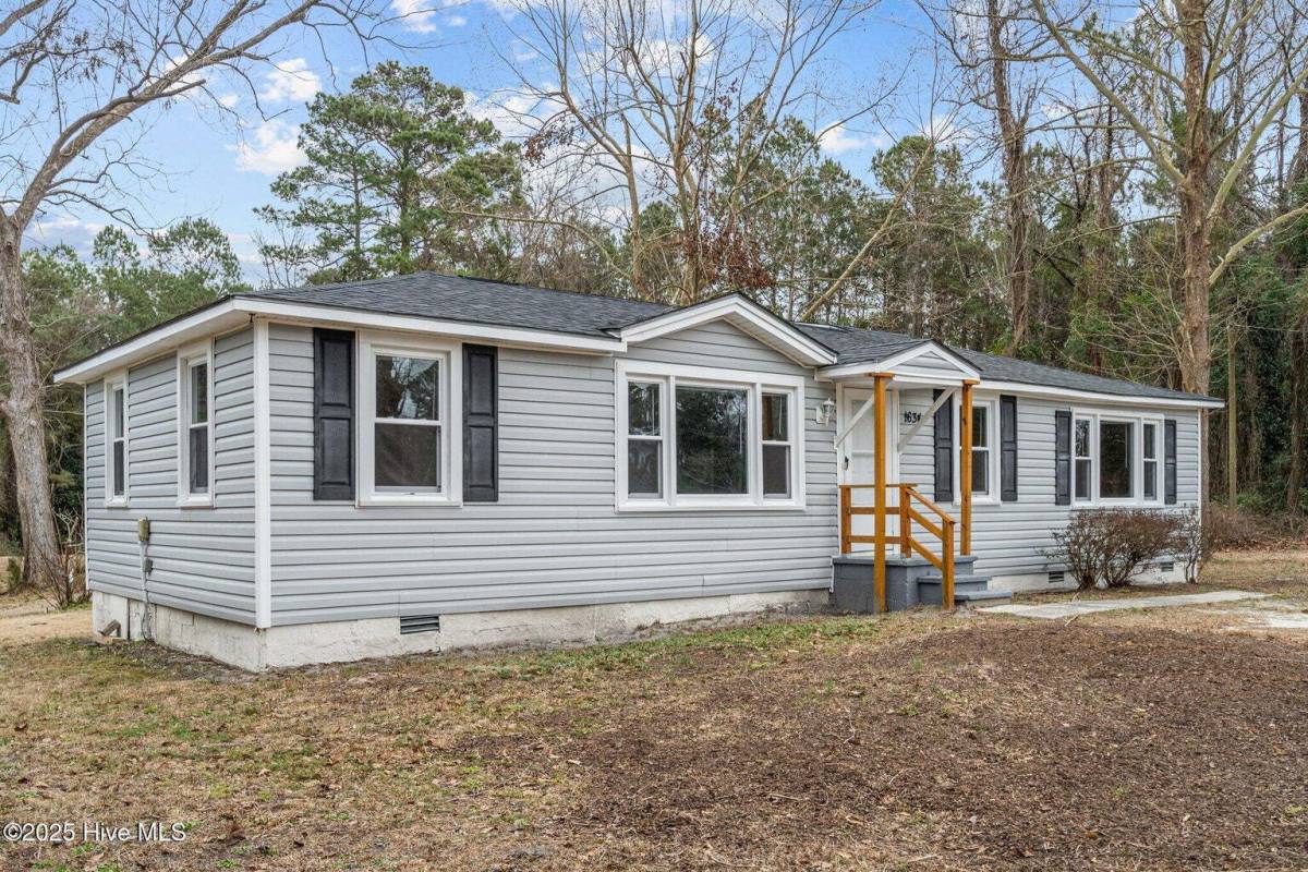 House for rent at 1634 Murrill Hill Rd, Jacksonville, NC 28540