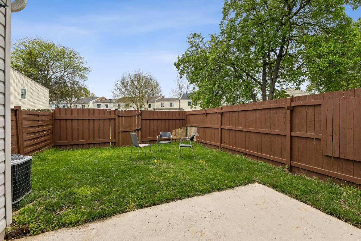 Townhouse for rent at 7974 Community Dr, Manassas, VA 20109