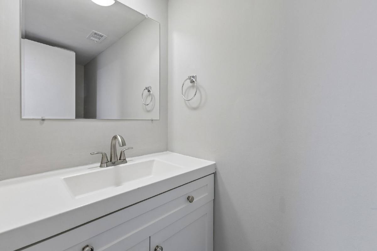 Townhouse for rent at 7974 Community Dr, Manassas, VA 20109
