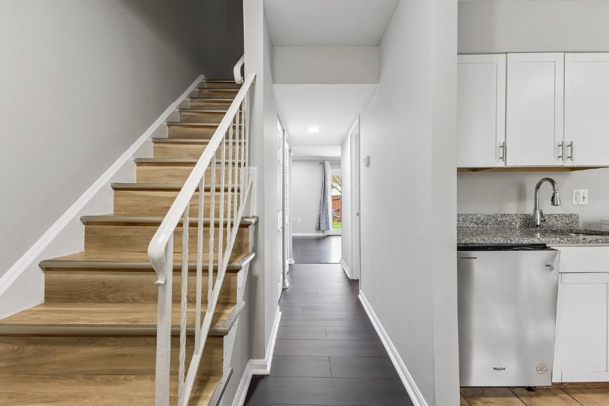Townhouse for rent at 7974 Community Dr, Manassas, VA 20109