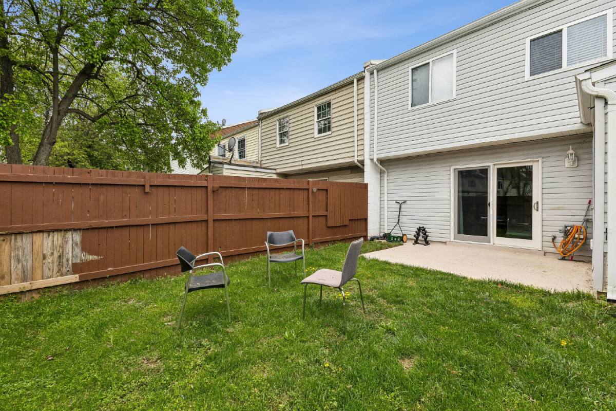 Townhouse for rent at 7974 Community Dr, Manassas, VA 20109