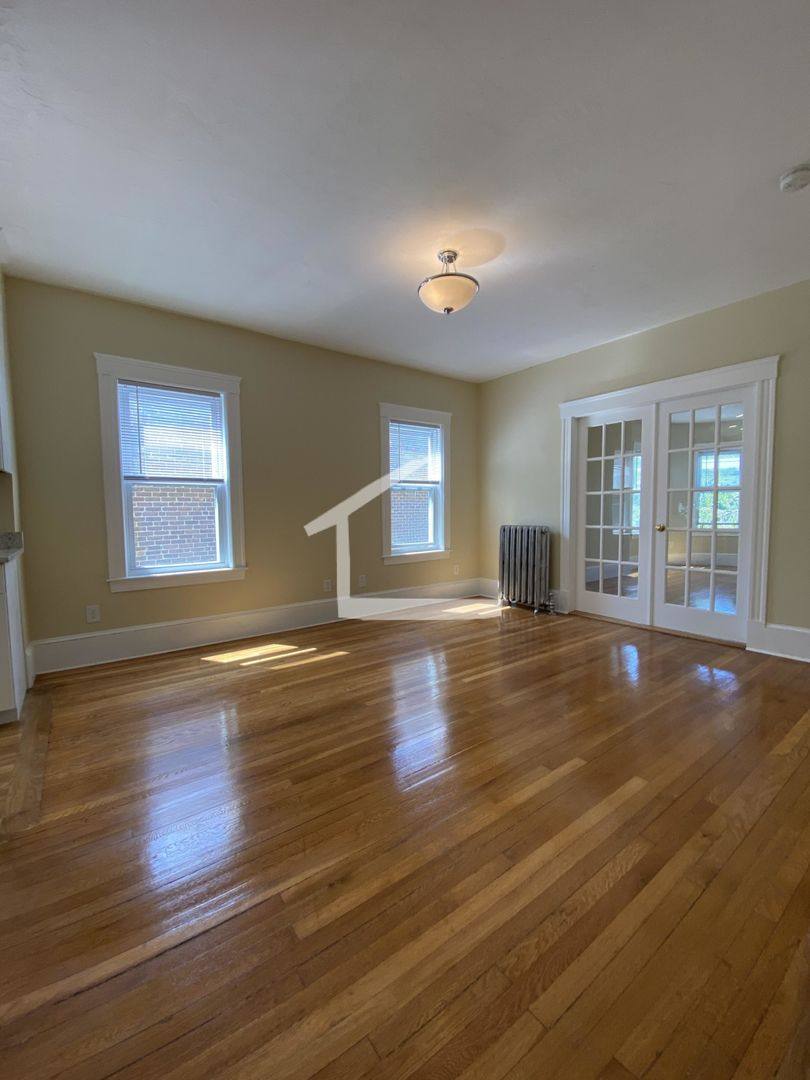 Apartment for rent at 305 Tappan St #3C, Brookline, MA 02445