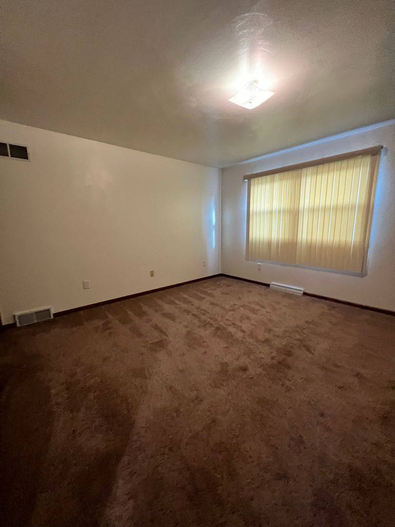 Apartment for rent at 4022-4040 W 38th St, Erie, PA 16506