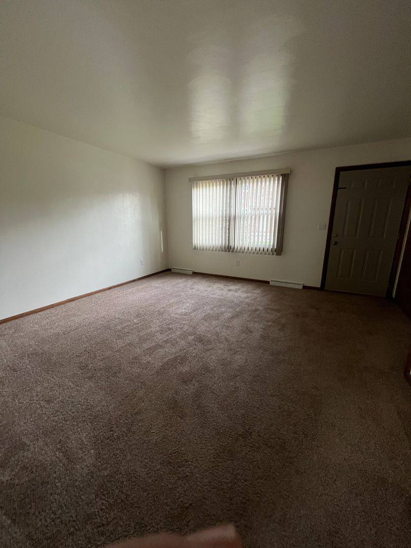 Apartment for rent at 4022-4040 W 38th St, Erie, PA 16506