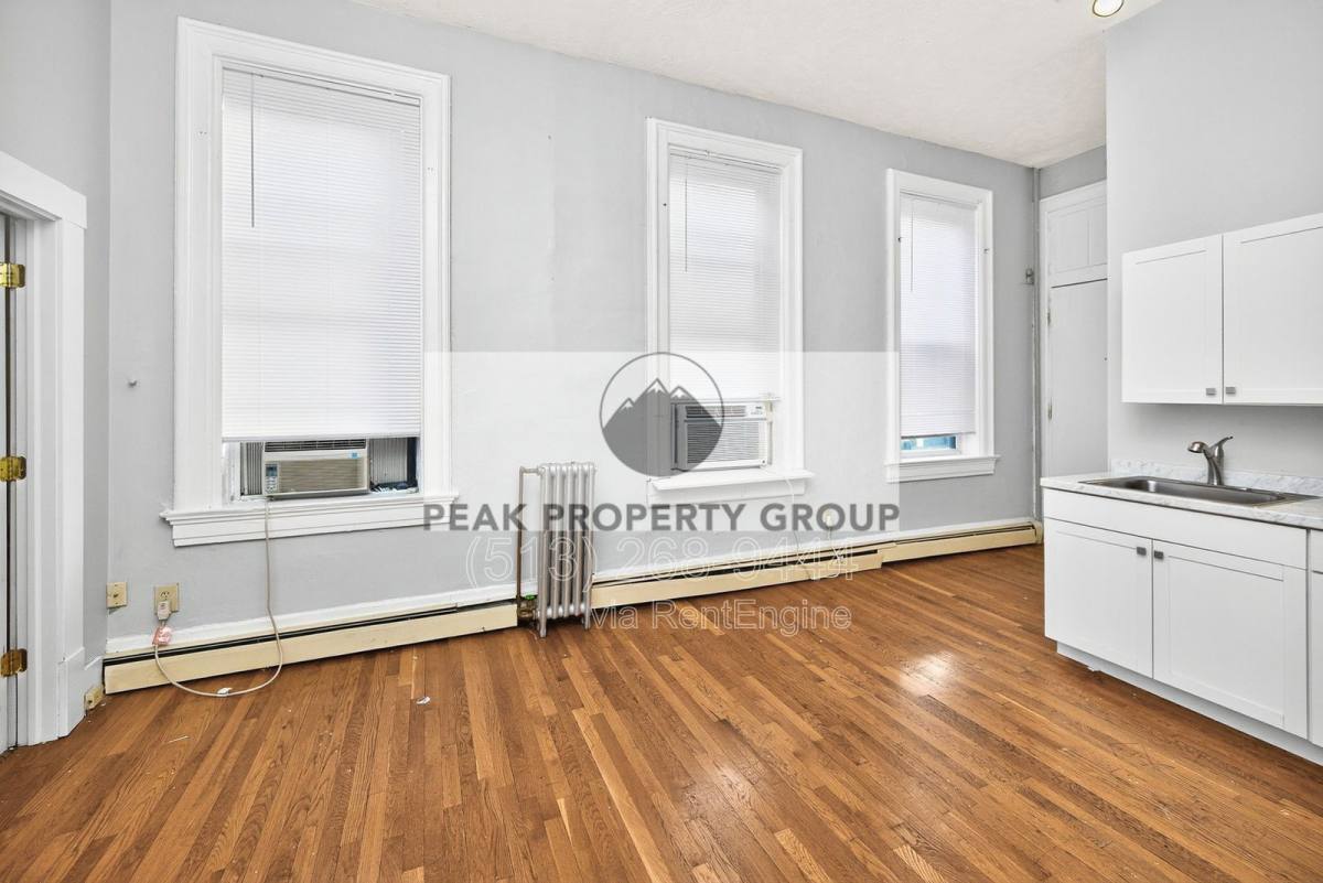 Apartment for rent at 2419 Vine St, Cincinnati, OH 45219