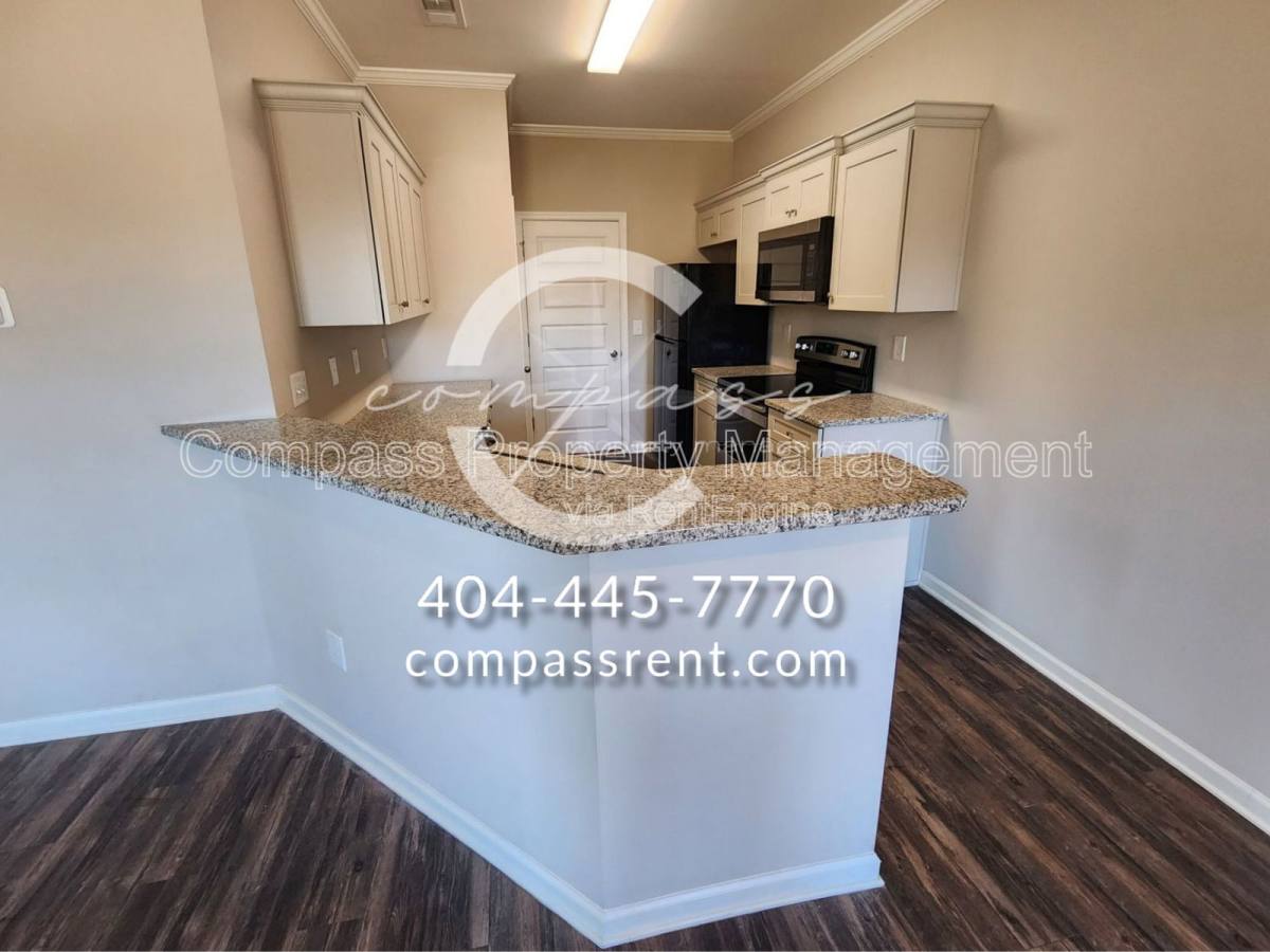 Townhouse for rent at 105 Squarewood Lane, Cartersville, GA 30121