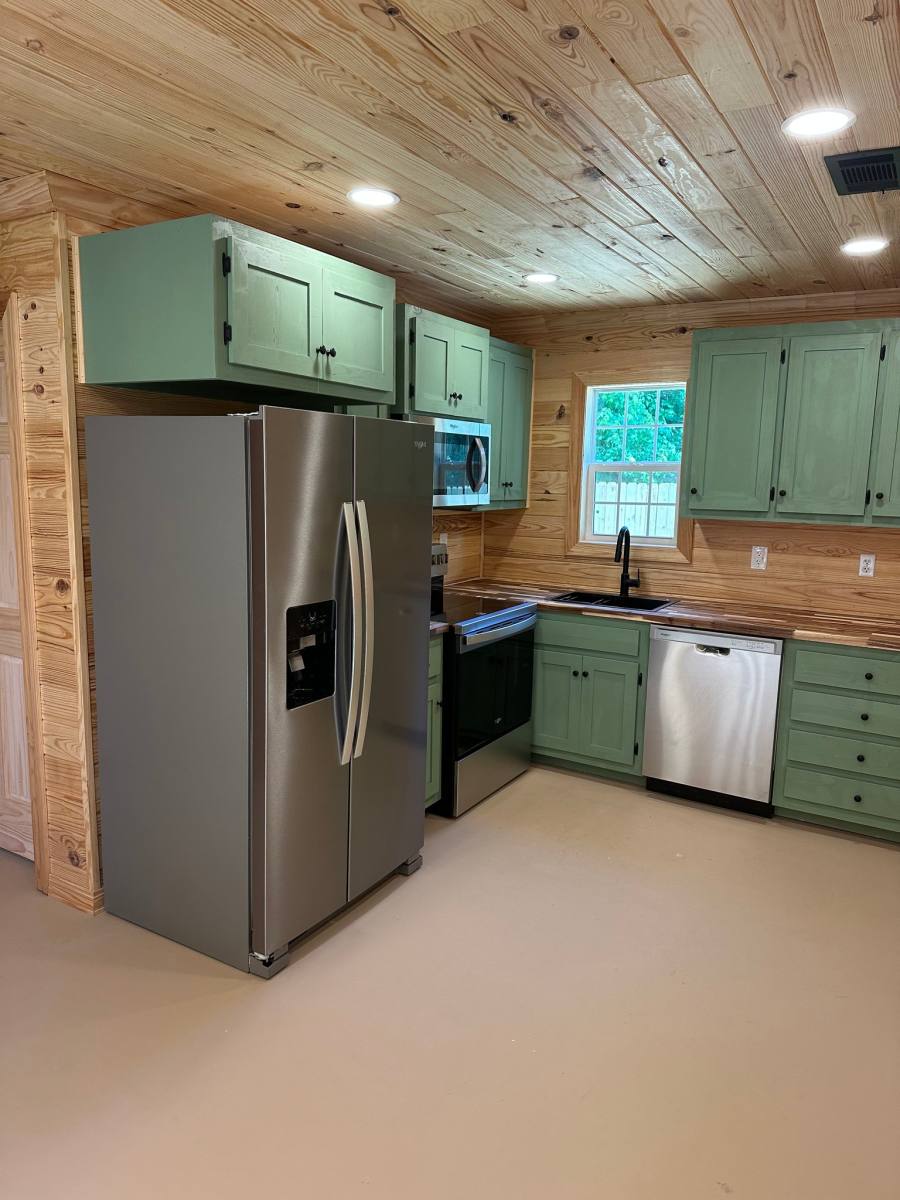House for rent at 1850 Circle Dr, Leighton, AL 35646