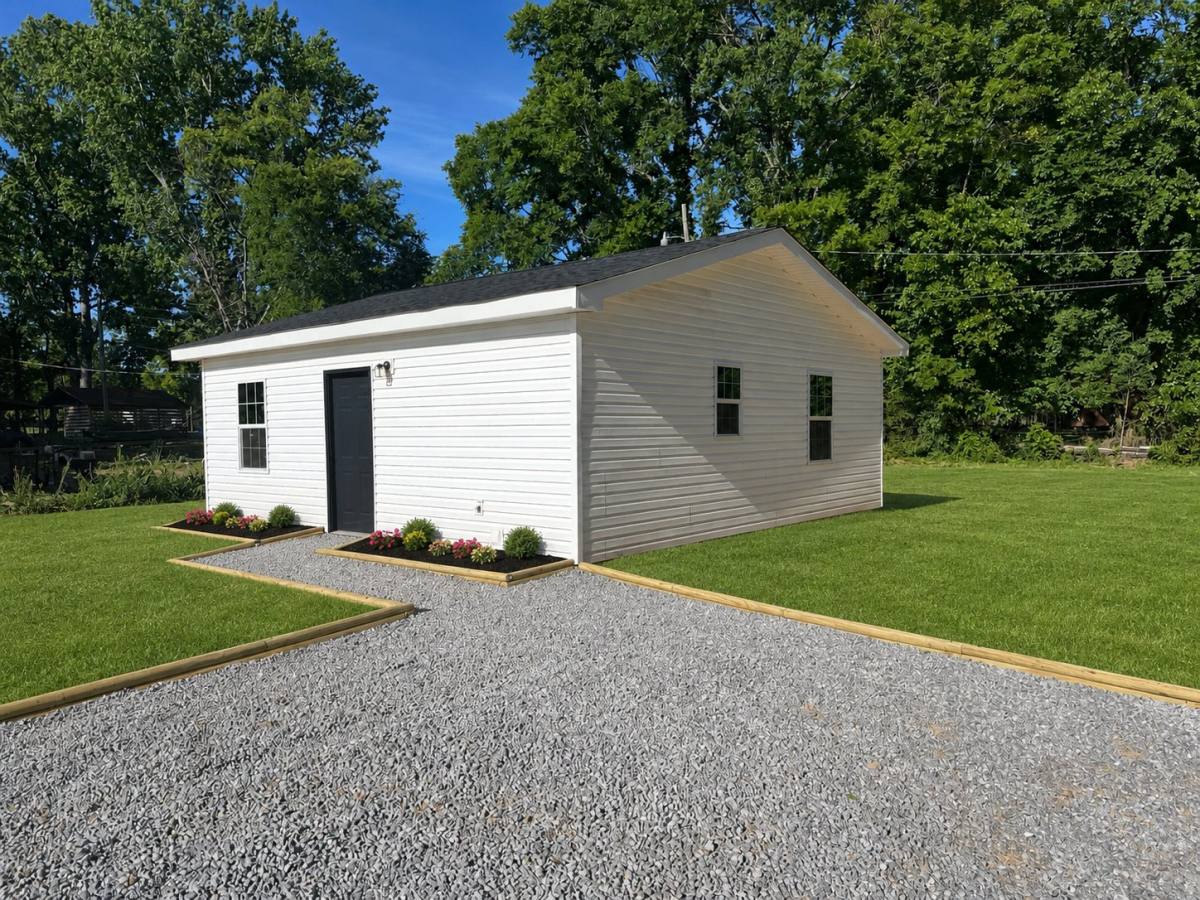 House for rent at 1850 Circle Dr, Leighton, AL 35646