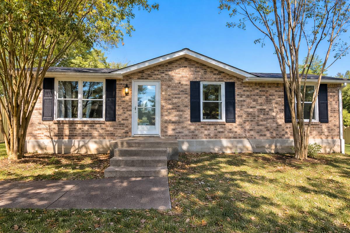 House for rent at 127 King Cole Dr, Clarksville, TN 37042